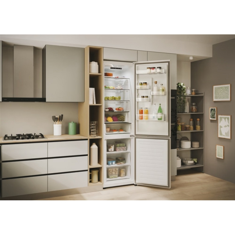  Холодильник Candy CNCQ2T620EW