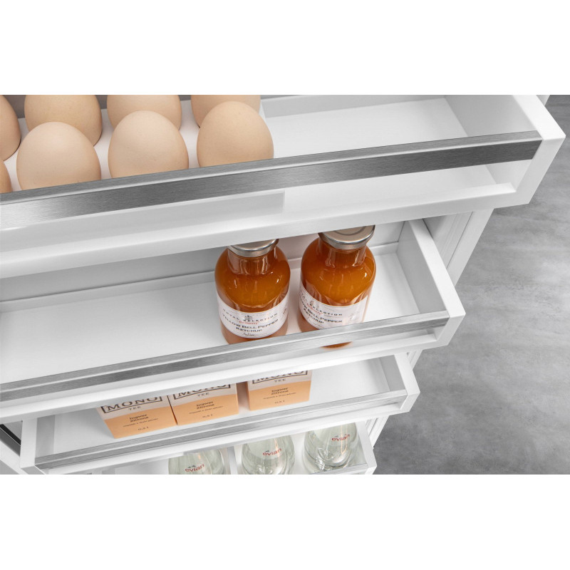 Холодильник Liebherr CND 5703