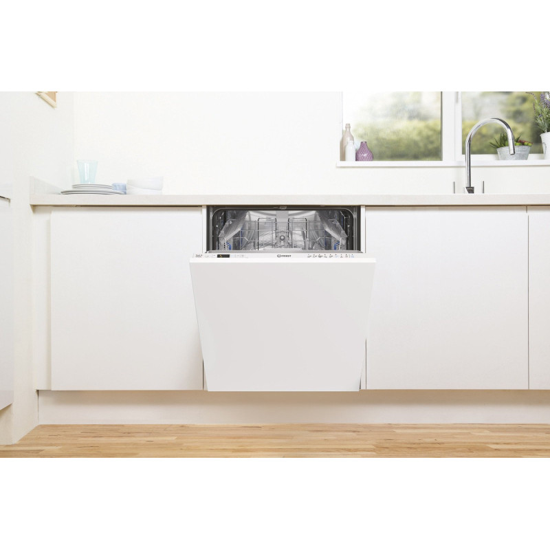 Посудомийна машина INDESIT D2I HD524 A