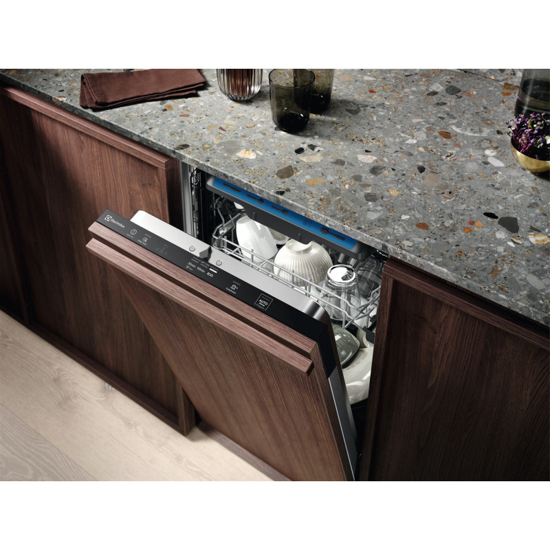 Посудомийна машина ELECTROLUX EEA13200L