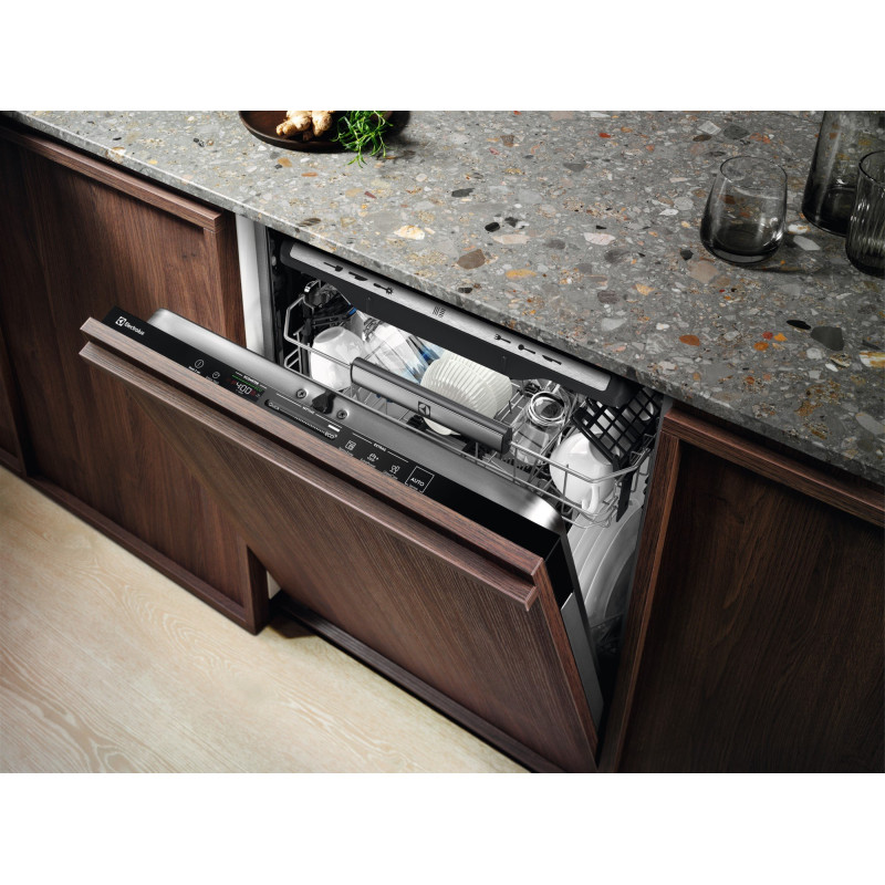 Посудомийна машина ELECTROLUX EEC67310L