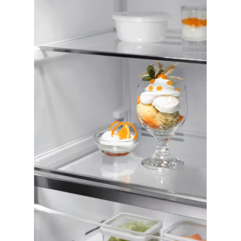 Морозильна камера ELECTROLUX LUS7ME28X