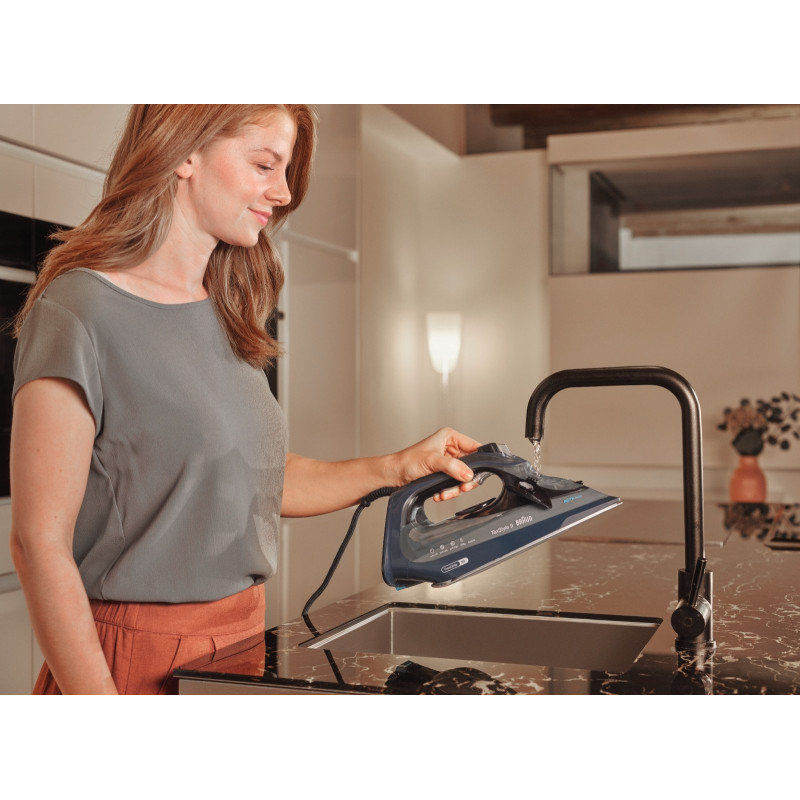 Праска BRAUN SI 9682 DB