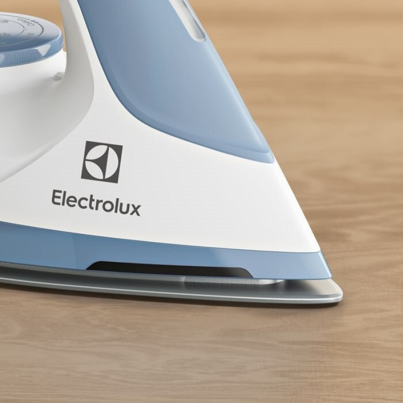Праска з парогенератором Electrolux Care 500 E5ST1-2DB