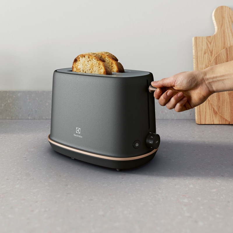  Тостер Electrolux E7T1-6BP