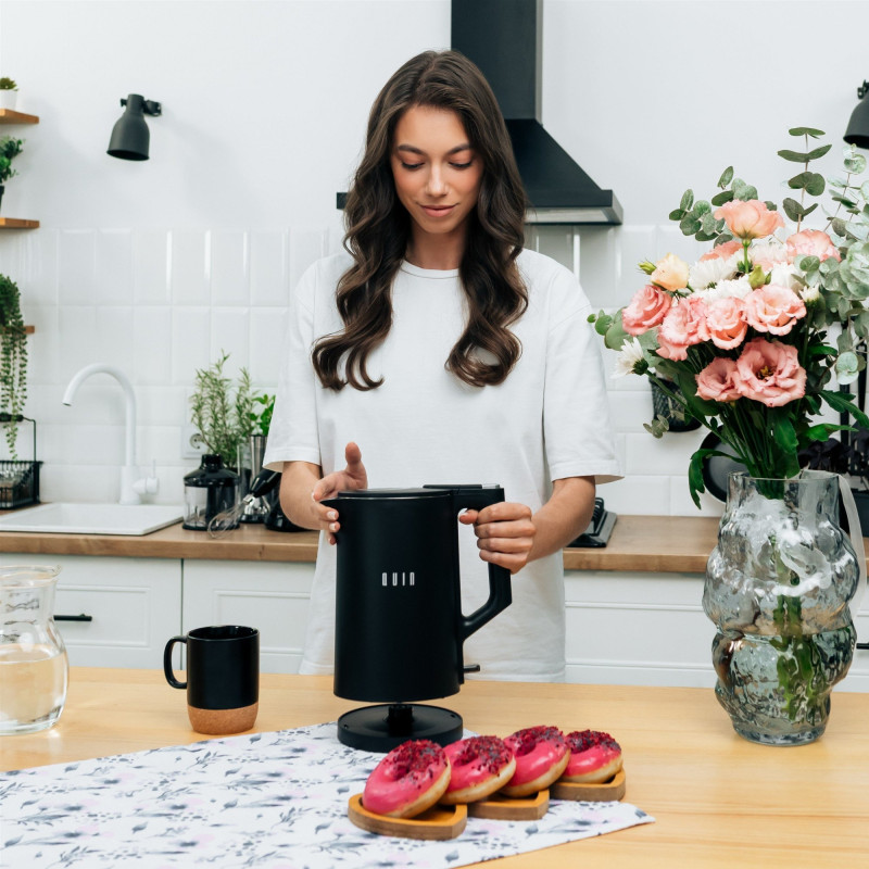Електрочайник QUIN KTL-101 Black