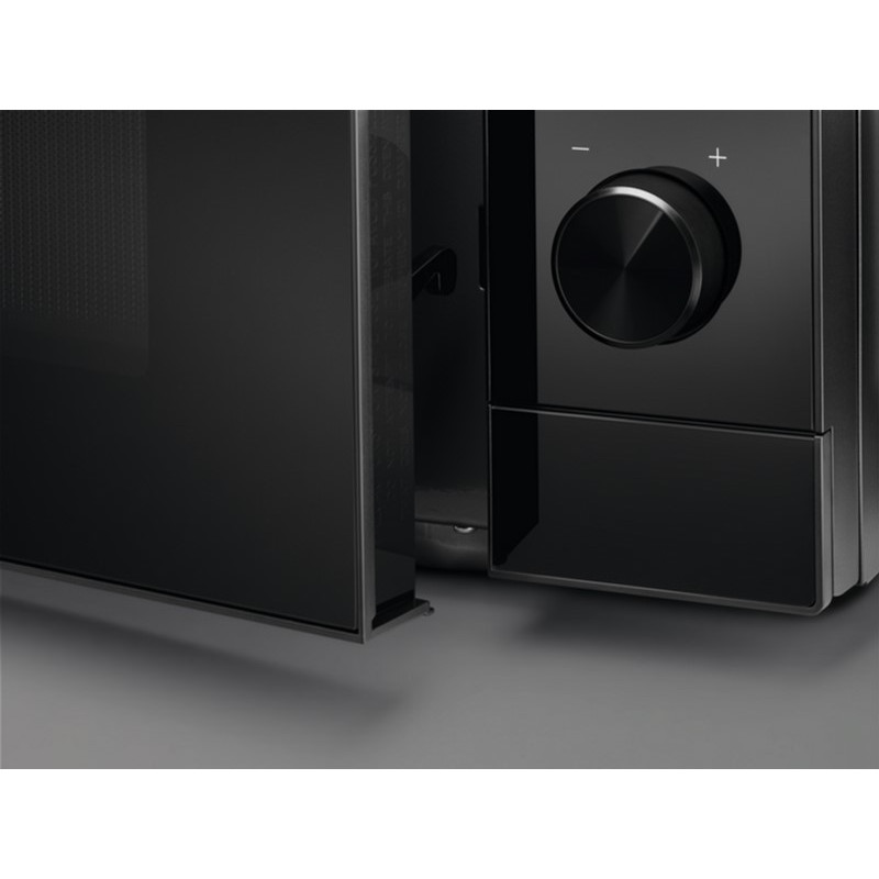 Мікрохвильова піч AEG MFB295DB