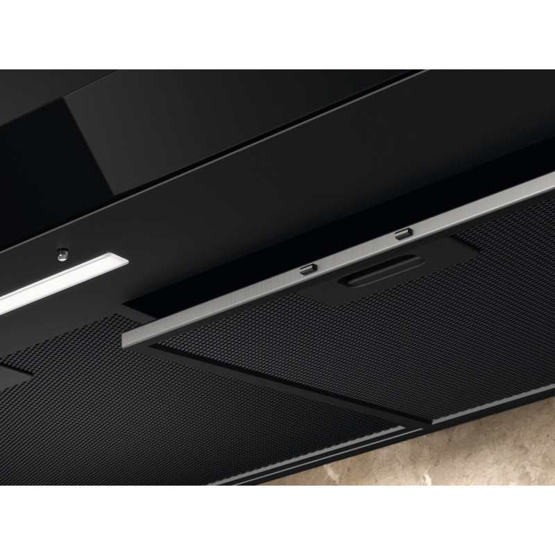 Витяжка ELECTROLUX LFT816K