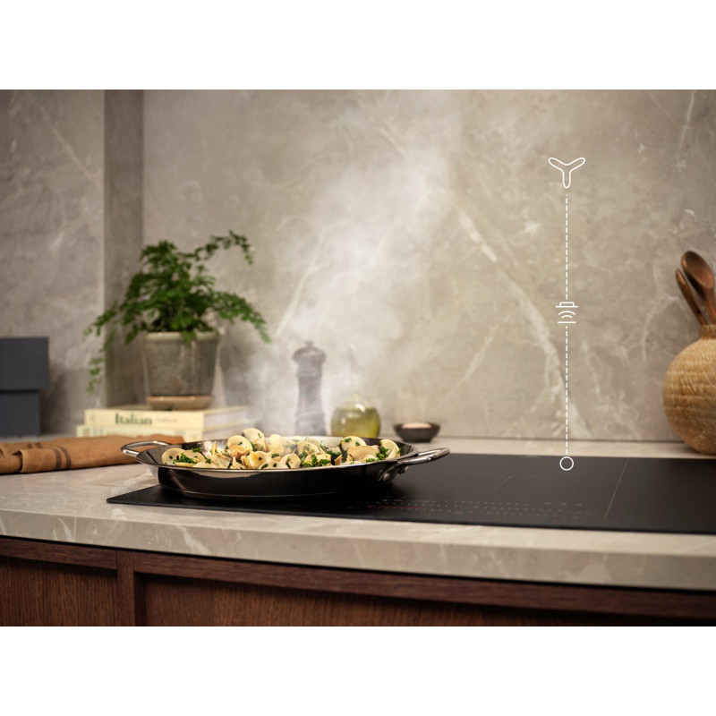 Витяжка ELECTROLUX LFT816K