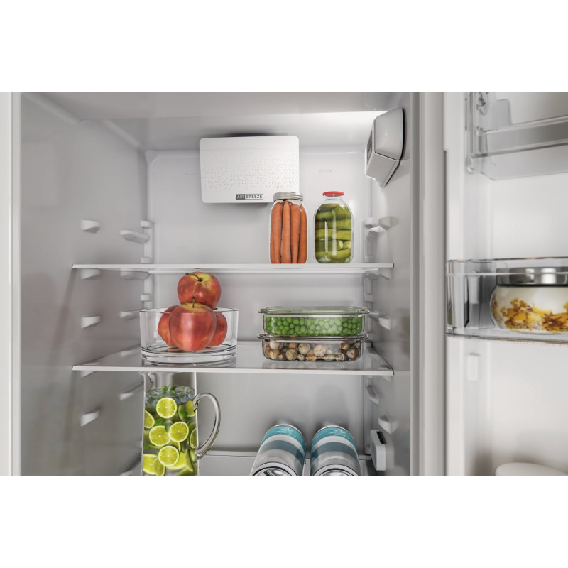 Холодильник Whirlpool WHC20D011B1