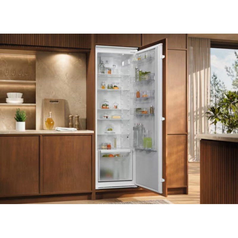 Холодильник ELECTROLUX ERD6DE18S4