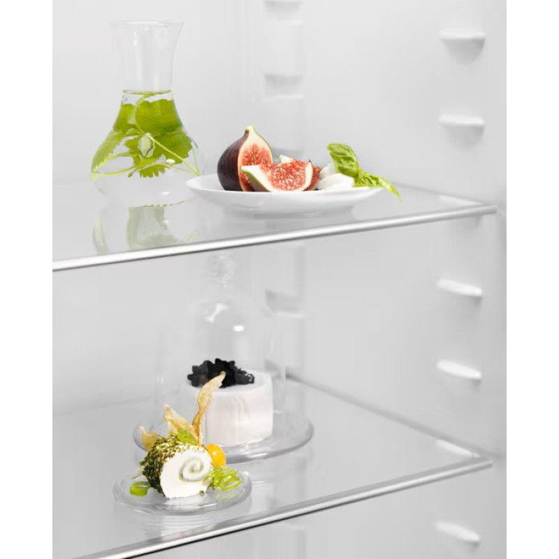 Холодильник Electrolux LRB3AE12S