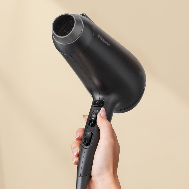 Фен Panasonic EH-NE85-K865