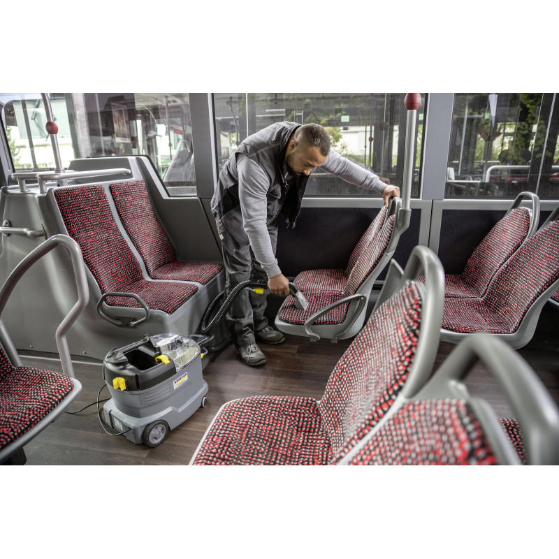 Пилосос Karcher Puzzi 8/1 (1.100-240.0)