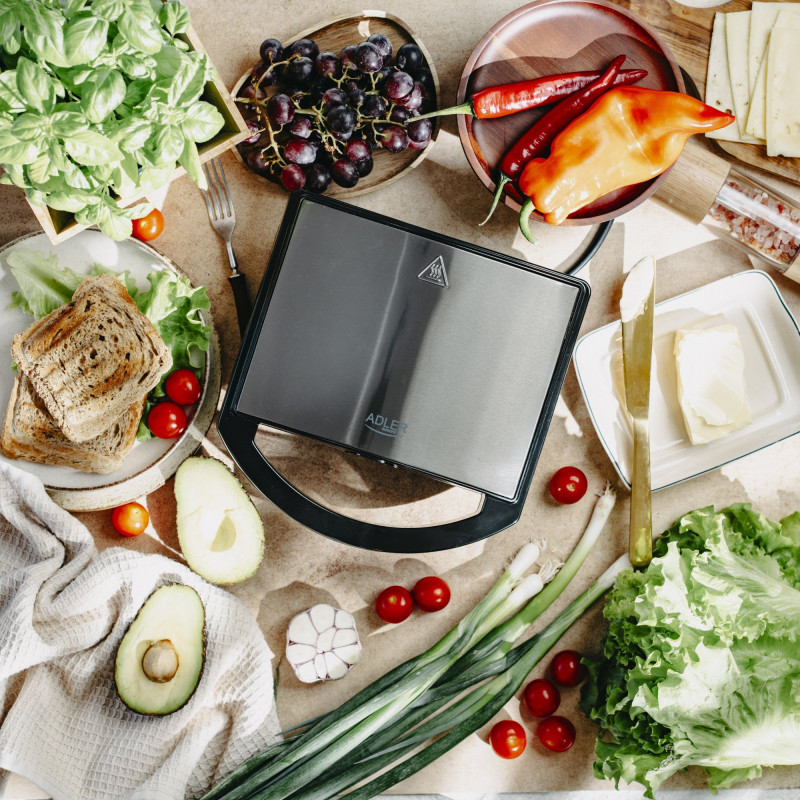 Сендвічниця Adler AD 3069