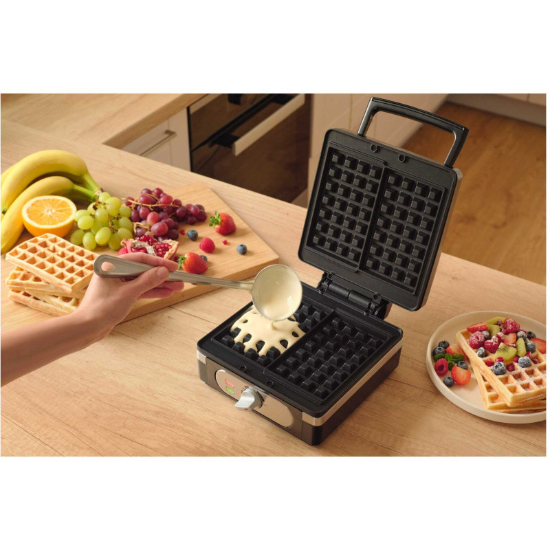 Вафельниця Sencor SWF 2010BK