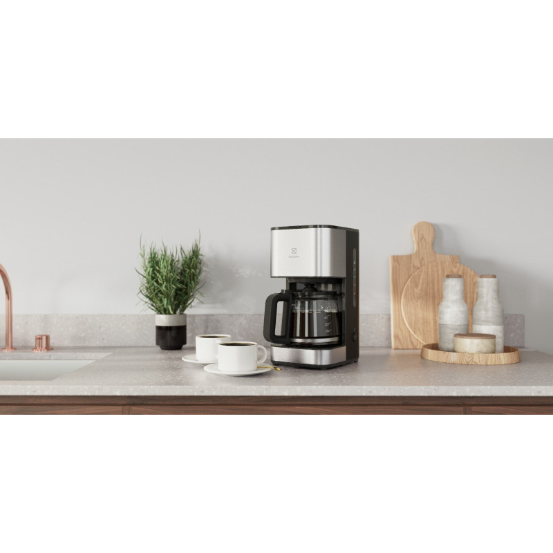 Кавоварка Electrolux E3CM1-3ST