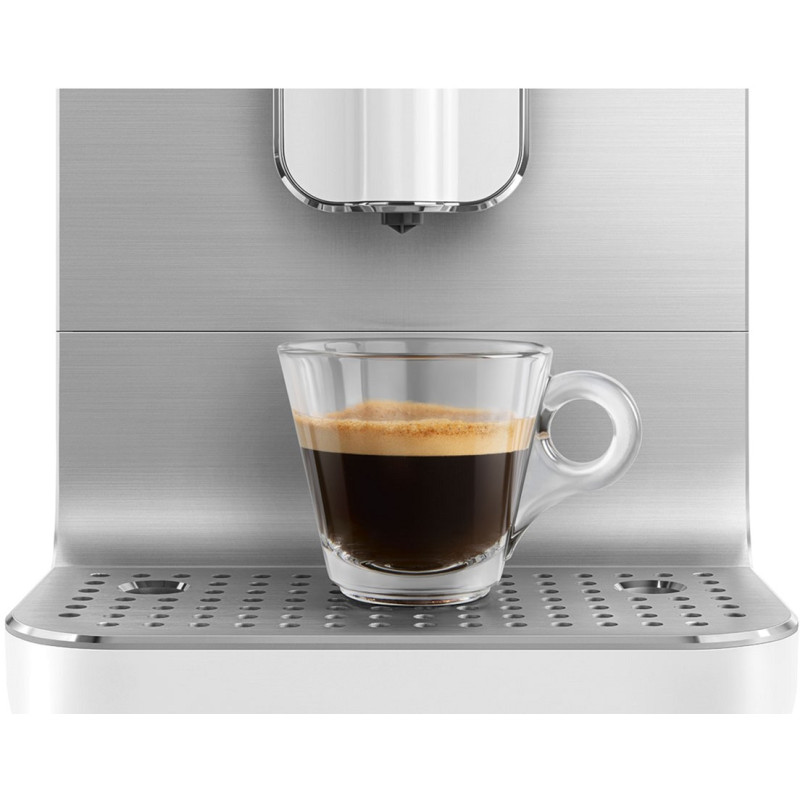 Кавомашина SMEG BCC11WHMEU