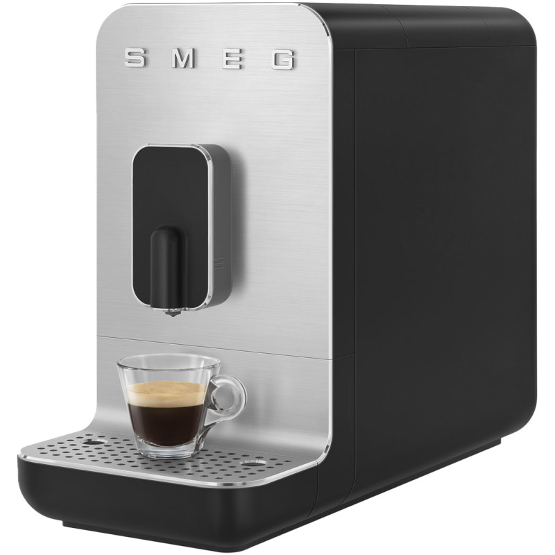 Кавомашина SMEG BCC11BLMEU