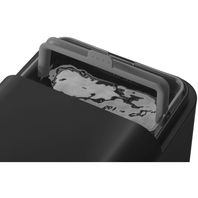 Кавомашина SMEG BCC11BLMEU