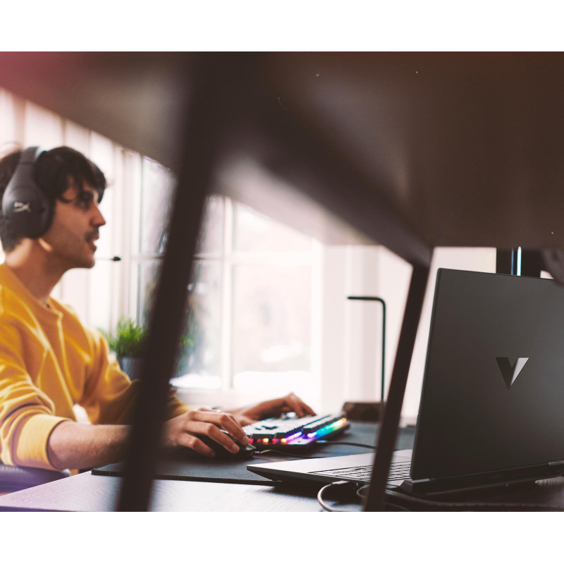 Ноутбук HP Victus 15-fa2001ua (BW7L5EA)