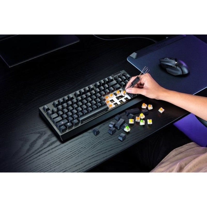 Клавіатура RAZER BlackWidow V4 Low-Profile, TKL, Yellow switch (RZ03-05450100-R3M1)