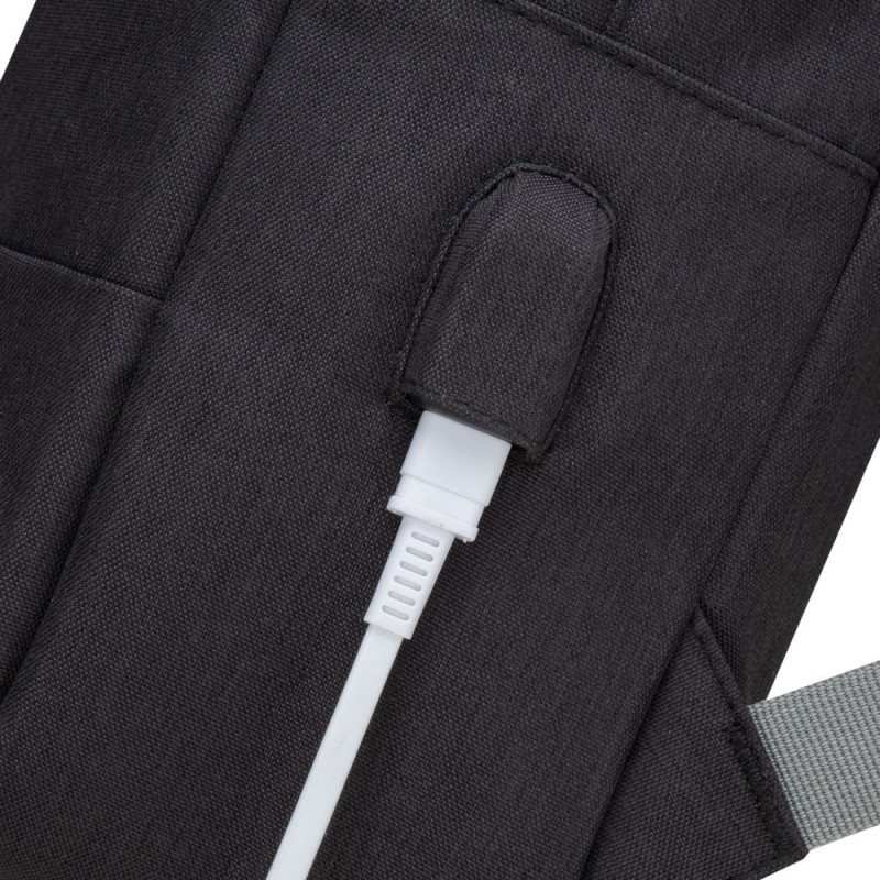 Рюкзак для ноутбука RivaCase 7562 Black