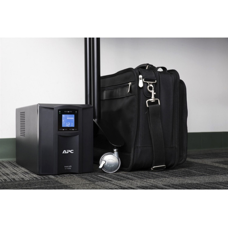 ИБП APC Smart-UPS 1500VA LCD SmartConnect (SMC1500IC)