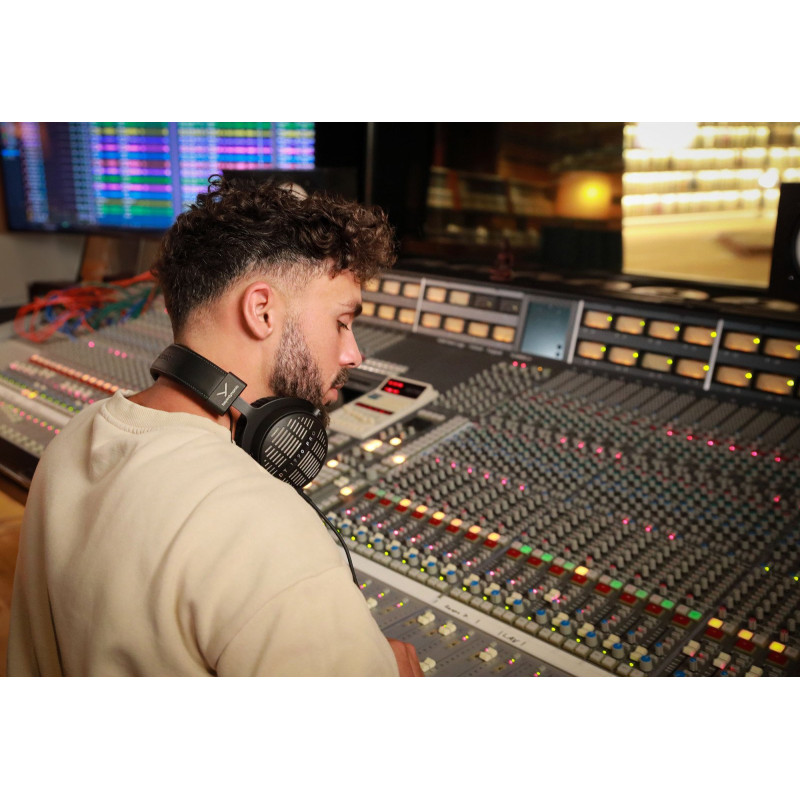 Навушники Beyerdynamic DT 1990 Pro MK II Black