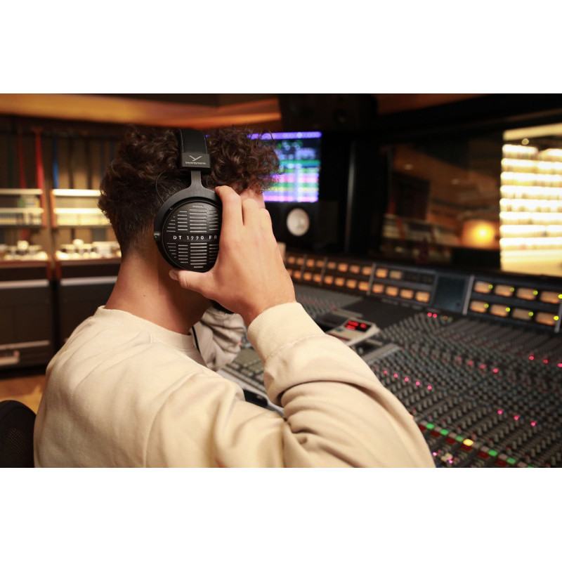 Навушники Beyerdynamic DT 1990 Pro MK II Black