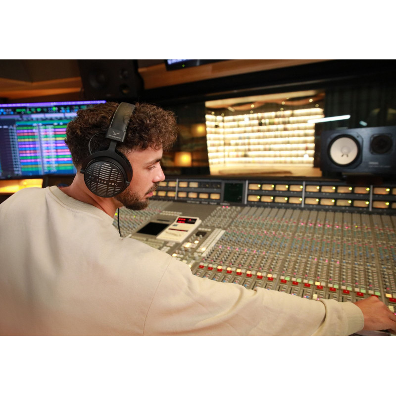 Навушники Beyerdynamic DT 1990 Pro MK II Black