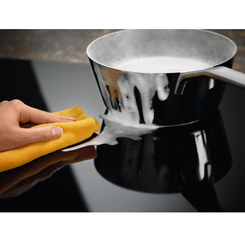 Варильна поверхня Electrolux CIV644