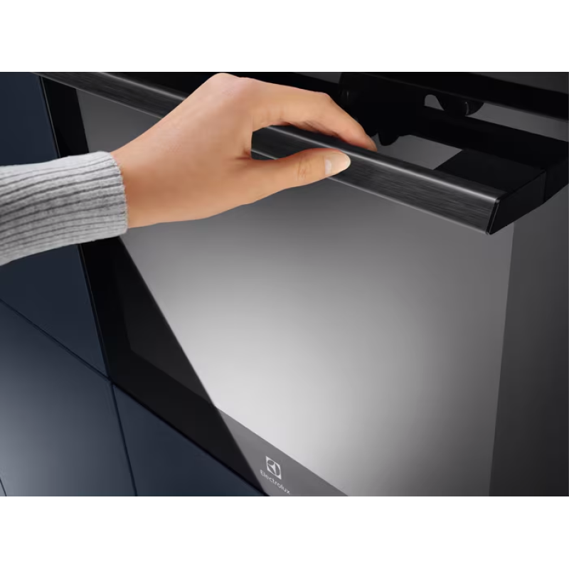 Духова шафа Electrolux EOB8S39H