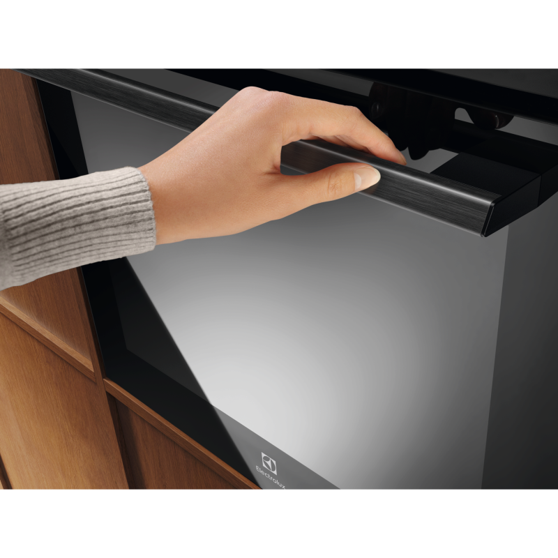 Духова шафа ELECTROLUX EOA9S3SH
