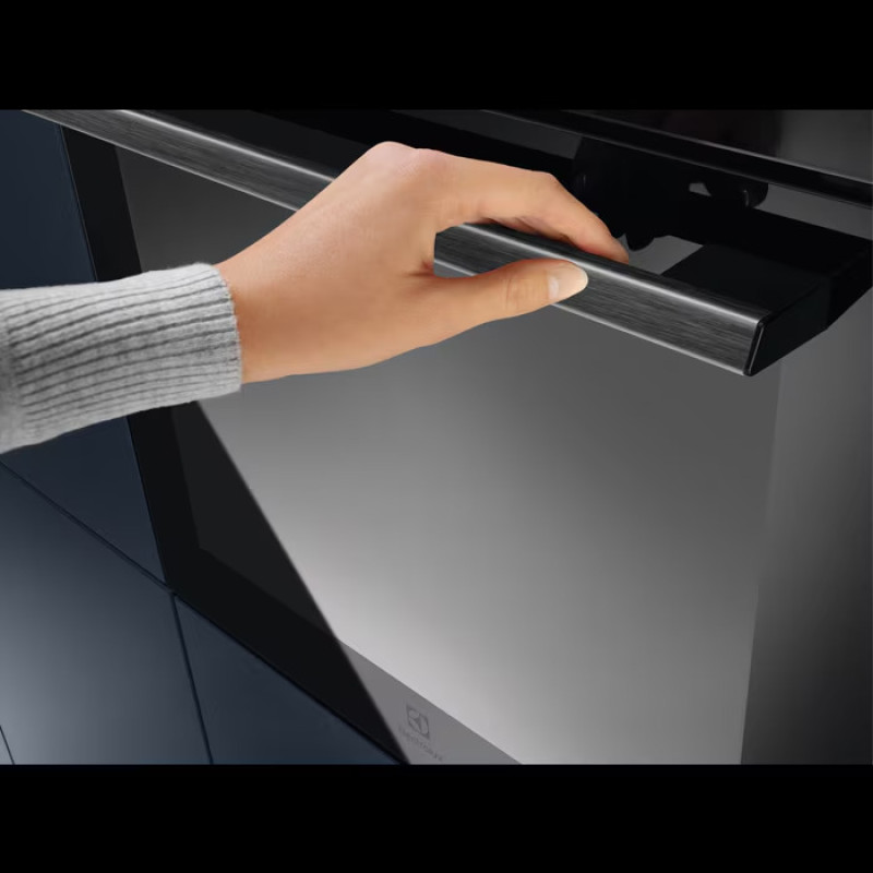 Духова шафа Electrolux EOF3H40BK
