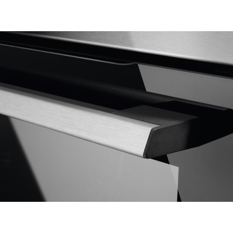 Духова шафа Electrolux EOE7P31X