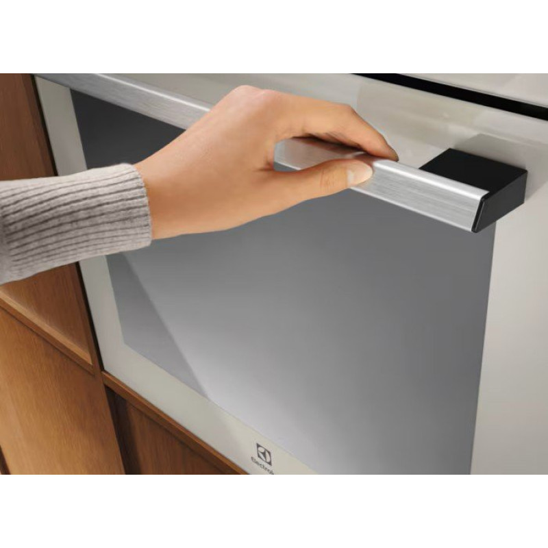 Духова шафа ELECTROLUX LOE8F38S