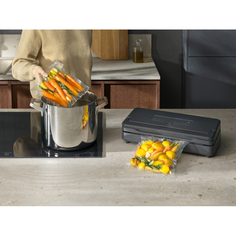 Рулони для вакууматора Electrolux EVSRR1