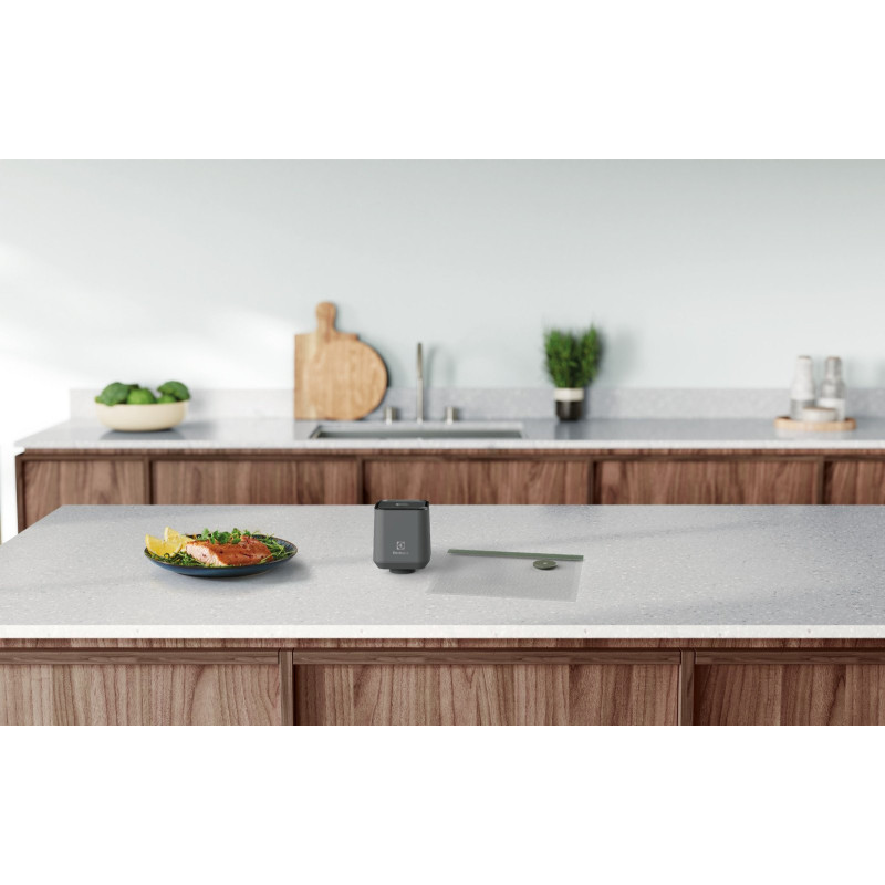 Вакуумний пакувальник Electrolux EVSK1