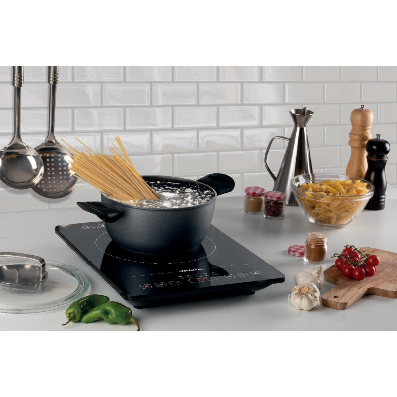 Настільна плита ARIETE 1997