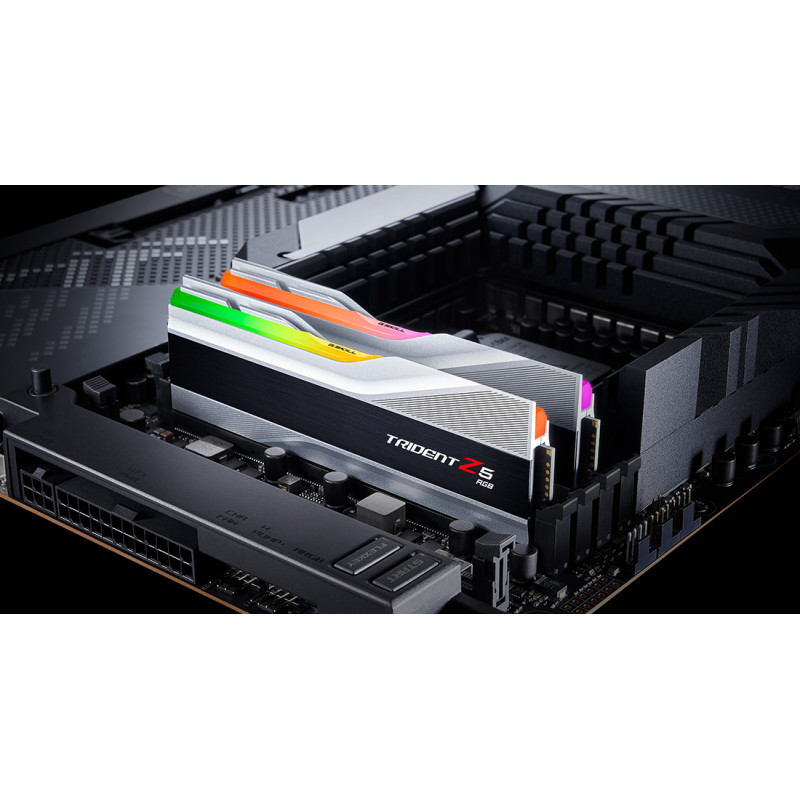 Модуль пам'яті G.Skill DDR5 32GB (2x16GB) 6400 Trident Z5 RGB (F5-6400J3239G16GX2-TZ5RS)