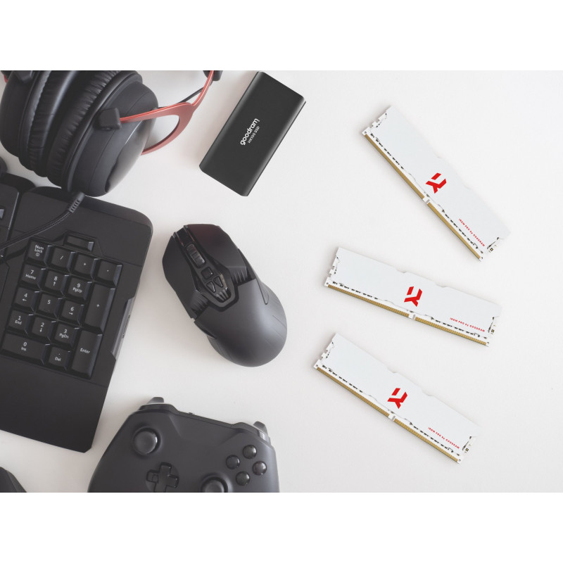 Модуль пам'яті GOODRAM 8 GB DDR4 3600 MHz IRDM PRO White (IRP-W3600D4V64L18S/8G)