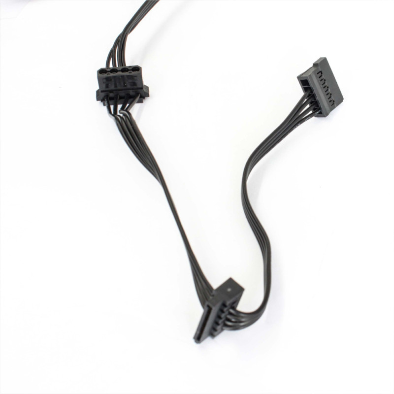 Блок живлення GameMax GM-700B (700 Вт)