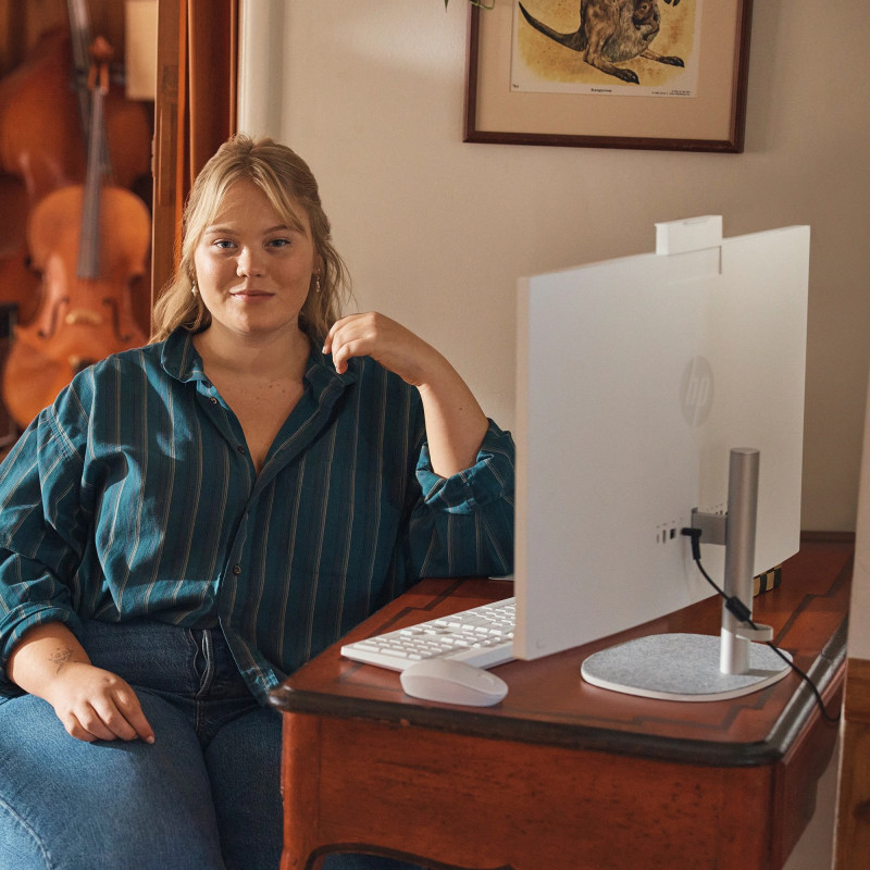 Моноблок HP 27-cr1004ua (A45E3EA)