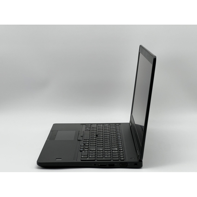 Ноутбук Dell Latitude 5590, i7-8650U, 16 GB, 240 GB, Intel UHD 620, 1920x1080, IPS [SH2602084] БУ