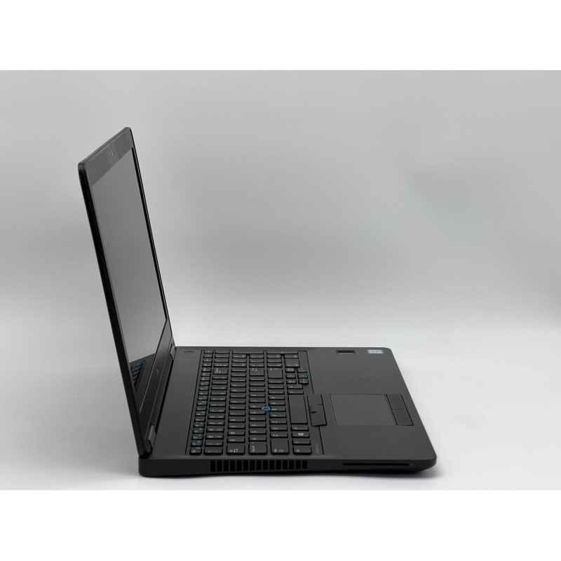 Ноутбук Dell Latitude E5570, i5-6300U, 8 GB, 240 GB, Intel HD Graphics 520, 1366x768, TN [SH2604549] БУ