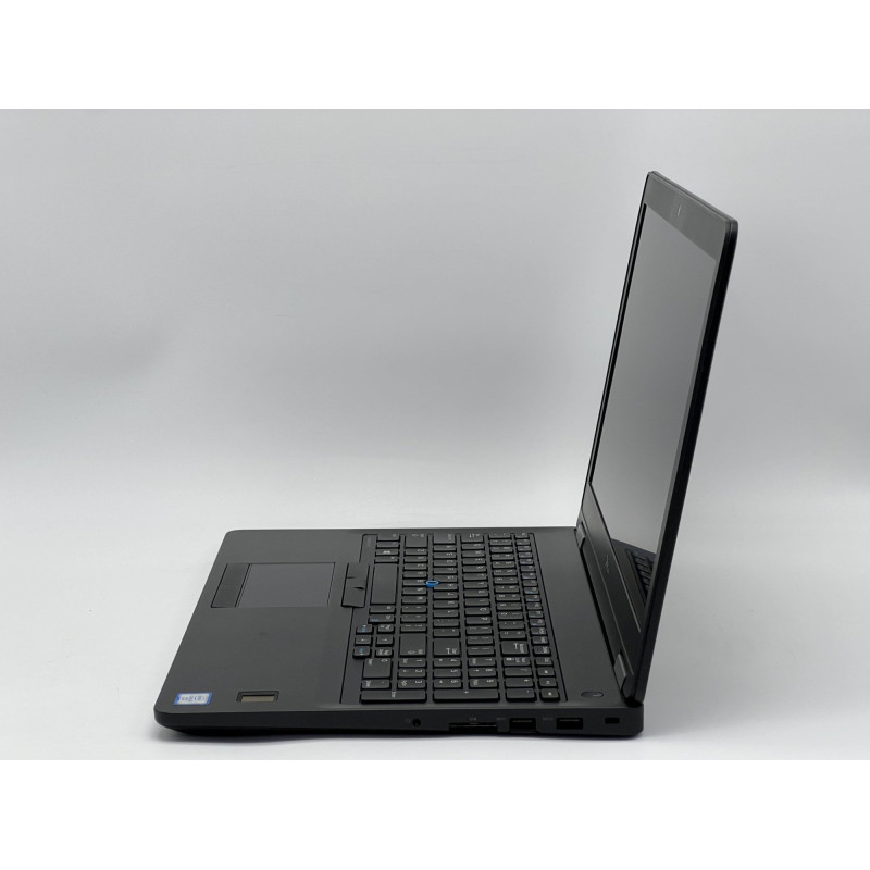 Ноутбук Dell Latitude E5570, i5-6300U, 8 GB, 240 GB, Intel HD Graphics 520, 1366x768, TN [SH2604549] БУ