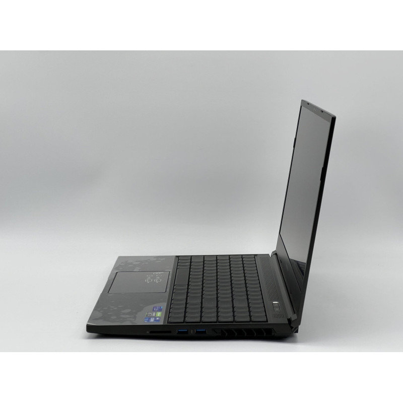 Ноутбук CyberPowerPC Tracer V Edge I15E, i7-11800H, 32 GB, 960 GB, NVIDIA GeForce RTX 3080, 2560x1440, IPS [SH2603366] БУ