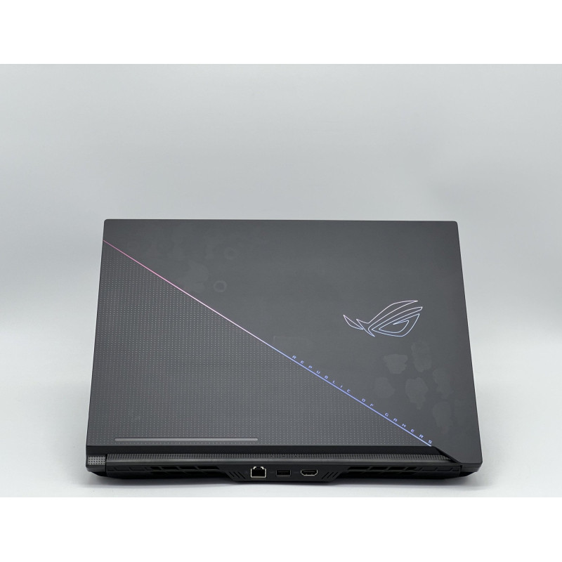 Ноутбук Asus ROG Zephyrus Duo GX650PY, AMD Ryzen 9 7945HX, 32 GB, 960 GB, NVIDIA GeForce RTX 4090, 2560 x 1600, OLED [SH26031123] БУ