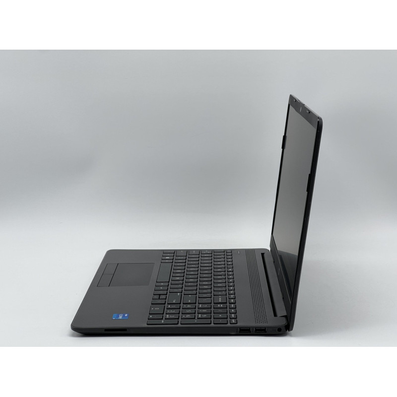 Ноутбук HP 250 G8, i5-1135G7, 16 GB, 240 GB, Intel Iris Xe Graphics, 1920x1080, IPS [SH26021751] БУ